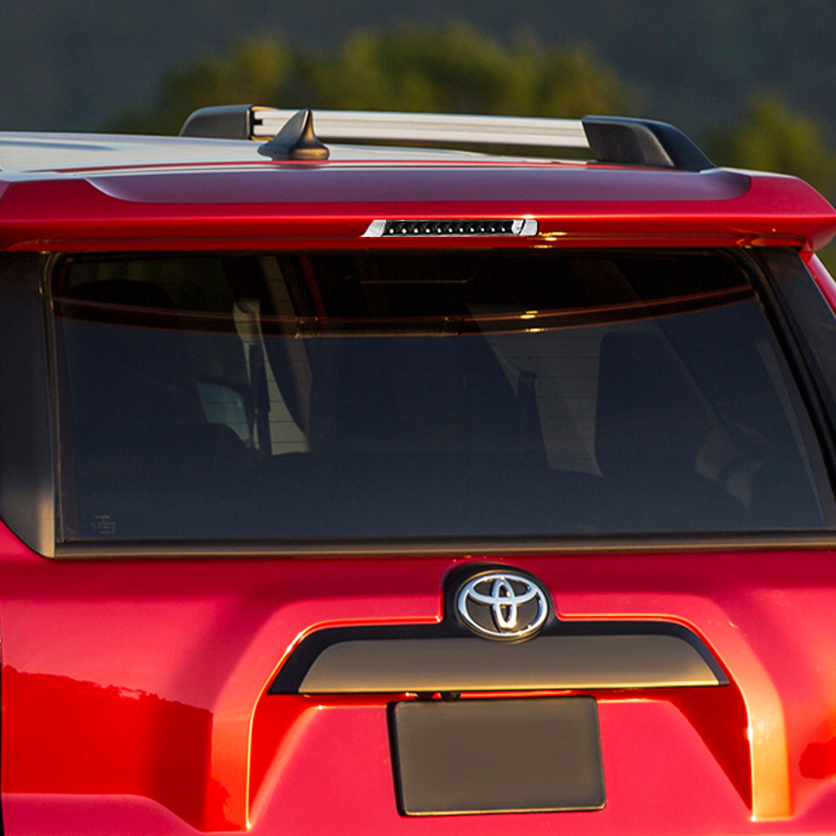 LUZ DE FRENO 10-16 TOYOTA 4RUNNER / 14-16 HIGHLANDER / 10-15 PRIUS / 12-16 PRIUS C & V / 11-16 SIENNA - LED - BLACK