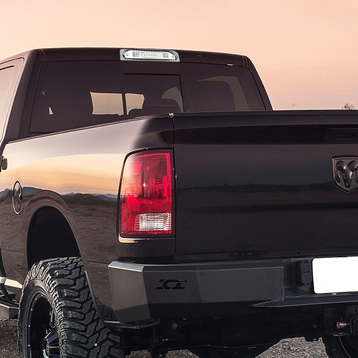 LUZ DE FRENO 02-08 DODGE RAM 1500 / 03-09 DODGE RAM 2500, 3500 - FITS MODELS WITH CARGO LIGHTS ONLY - 3D - LED - CHROME