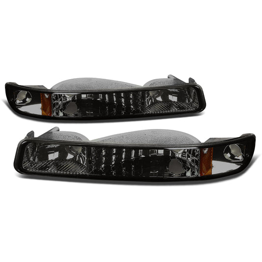 CUARTOS LUZ 99-06 GMC SIERRA 1500, 2500, 3500 AND HD MODELS / 2007 SIERRA 1500, 2500, 3500 AND HD MODELS CLASSIC ONLY / 00-06 YUKON 1500, 2500 - DOES NOT FIT C3 OR DENALI MODELS - 2PC - SMOKE / AMBER CORNER