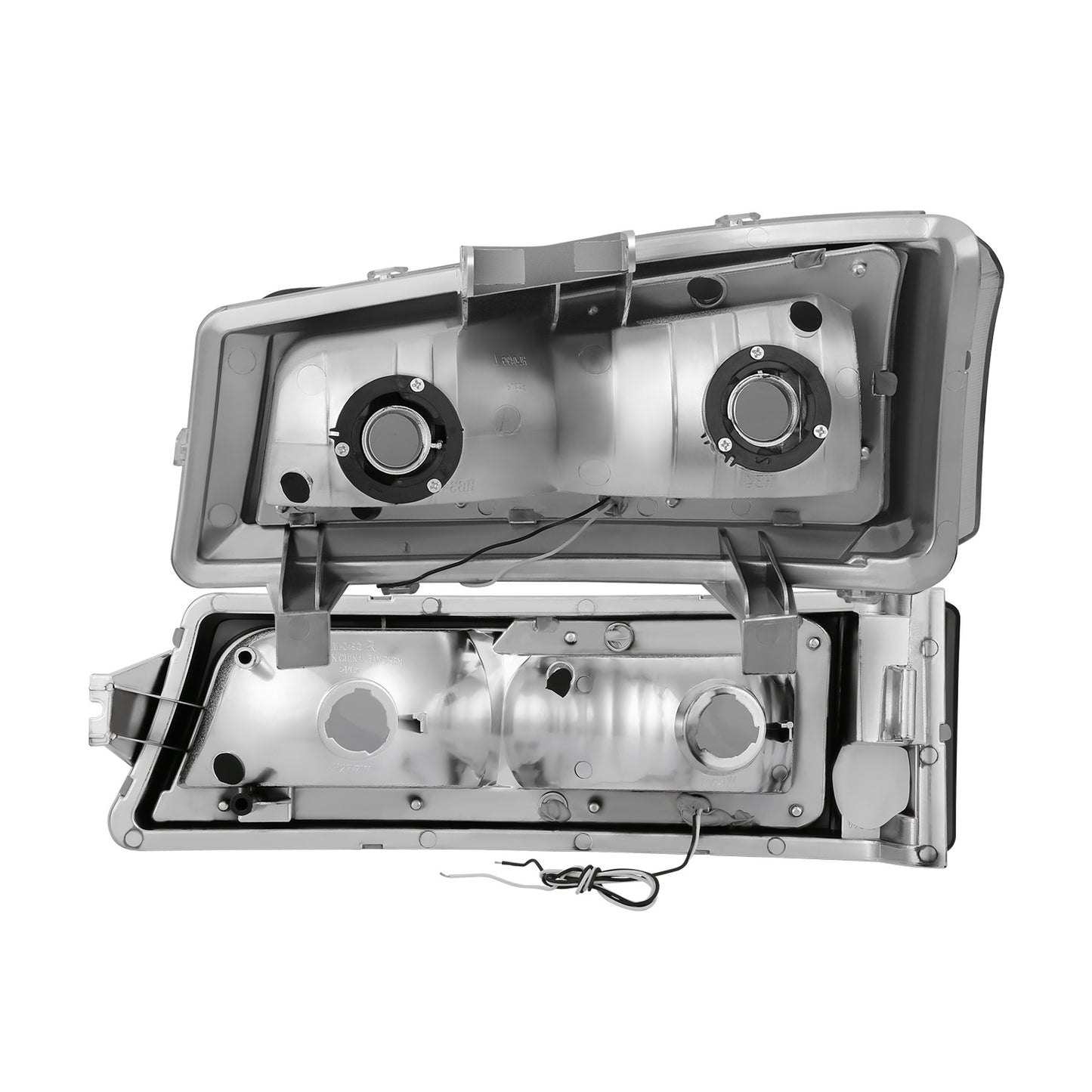 FAROS 03-06 CHEVY SILVERADO 1500, 2500, 3500 / 2007 CHEVY SILVERADO 1500, 2500, 3500 / 03-06 CHEVY AVALANCHE - FITS MODELS WITHOUT BODY CLADDING ONLY - FITS MODELS WITH HALOGEN HEADLIGHTS ONLY - LED DRL - 4PC - SMOKE HOUSING / AMBER CORNER