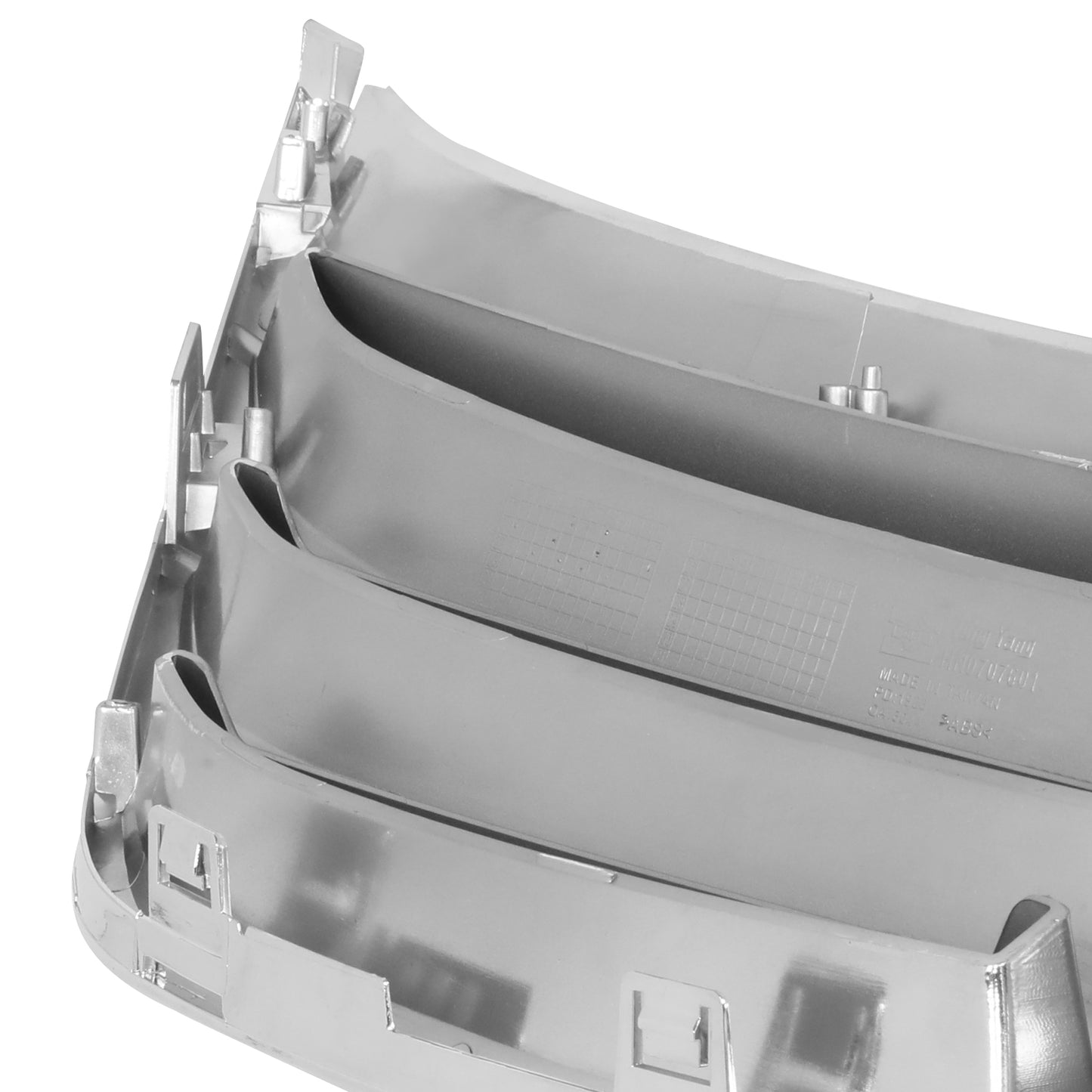 PARRILLA GRILLE - HY GESIS(4D)'09-'14/(2D)10-12/ GRILLE ASS'Y 11-14/ CHROME W/PAINTED SILVER GRAY/ (4D)