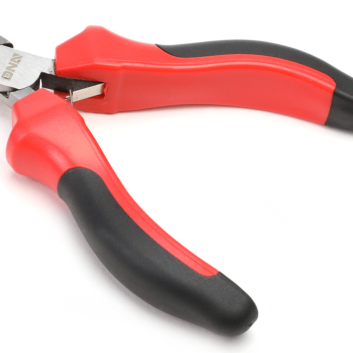 HERRAMIENTAS DNA LOGO - 1PC - 4-3/4" NEEDLE NOSE PLIER - 1/2" JAW OPENING - BLACK / RED RUBBER GRIP