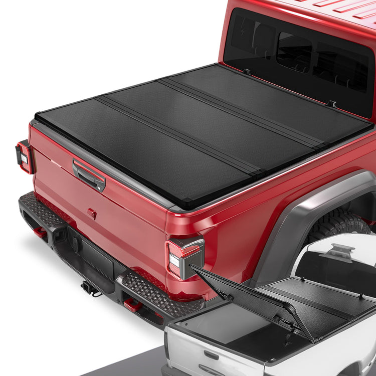 TAPADERA DE CAJUELA TONNEAU COVER - HARD TRI-FOLD - 20-21 JEEP GLADIATOR - FITS MODELS WITHOUT UTILITY TRACK SYSTEM - FITS 5.5FT BED MODELS