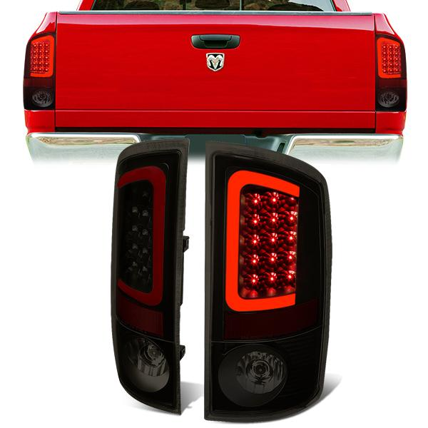 FAROS TRASEROS 02-06 DODGE RAM 1500 / 03-06 DODGE RAM 2500 , 3500 - RED C-BAR - 3D - U-HALO LED - BLACK / SMOKE