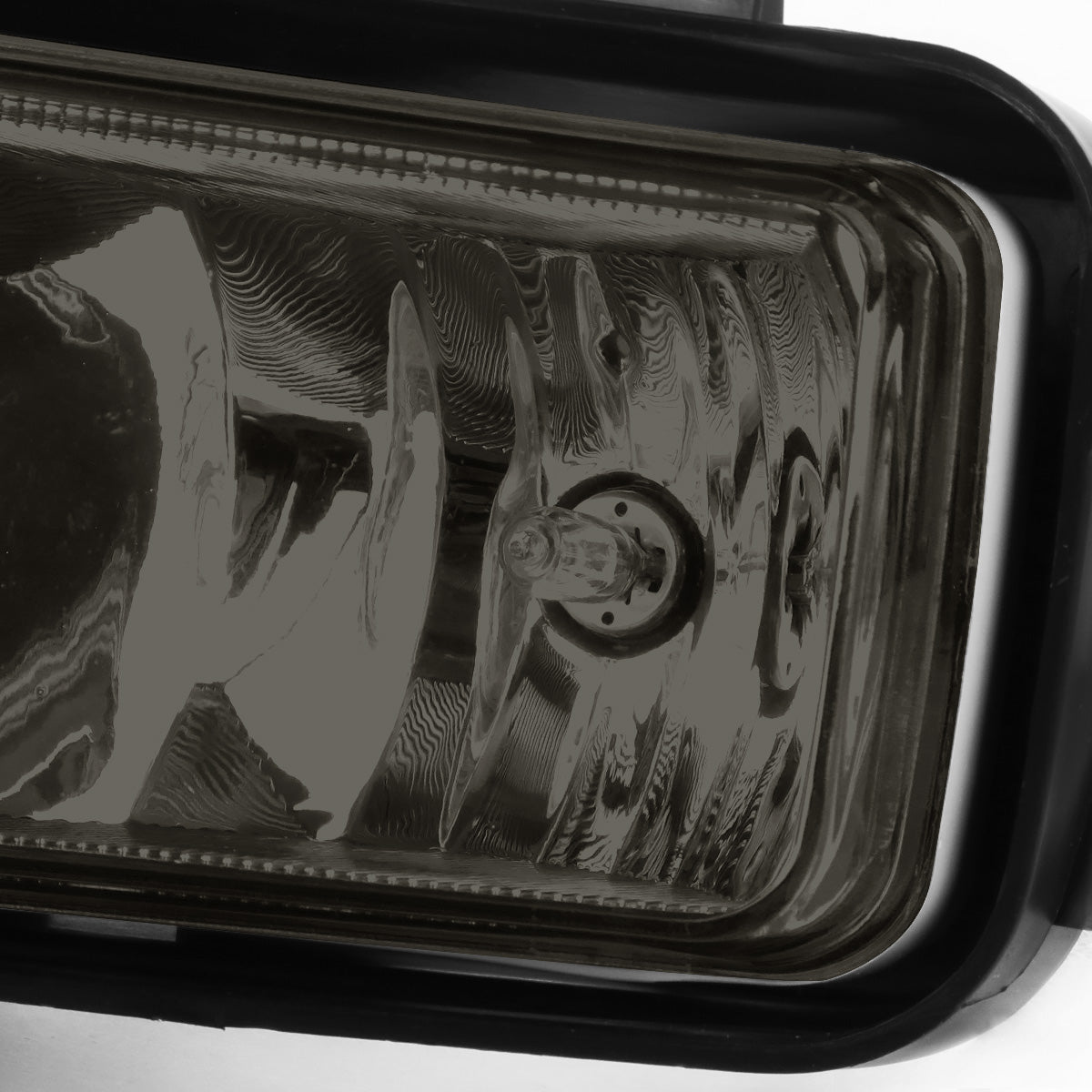 FAROS DE NIEBLA 15-20 CHEVY TAHOE, SUBURBAN / 16-19 SUBURBAN 3500HD - WITH SWITCH, BLACK BEZEL - 5202 BULB - SMOKE