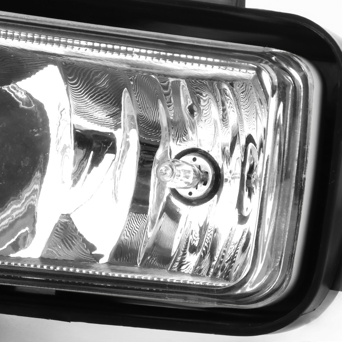 FAROS DE NIEBLA 15-20 CHEVY TAHOE, SUBURBAN / 16-19 SUBURBAN 3500HD - WITH SWITCH, CHROME TRIM BEZEL - 5202 BULB - CHROME / CLEAR