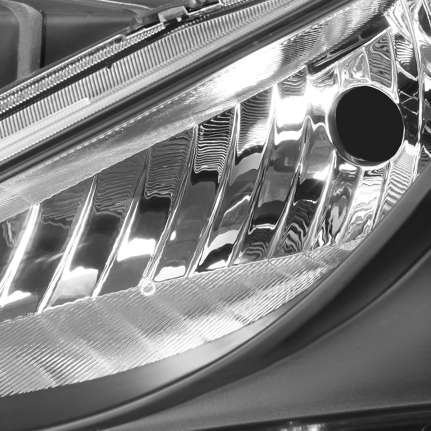 FAROS 11-14 HYUNDAI SONATA 4-DOOR - PROJECTOR - H7 LOW BEAM / HIGH BEAM - BLACK HOUSING / AMBER CORNER