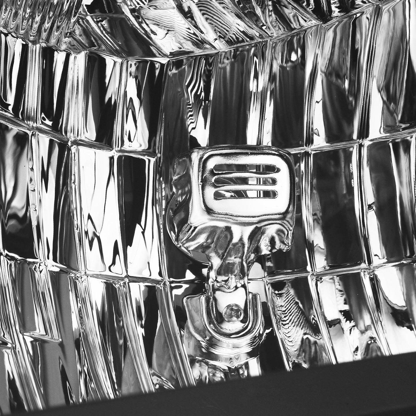 FAROS 17-22 NISSAN TITAN / 16-22 NISSAN TITAN XD - FITS MODELS W/ HALOGEN HEADLIGHTS ONLY - OE STYLE - H11 LOW BEAM / 9005 HIGH BEAM / 2825 SIDE MARKER / 7444NA TURN SIGNAL - BLACK HOUSING / AMBER CORNER