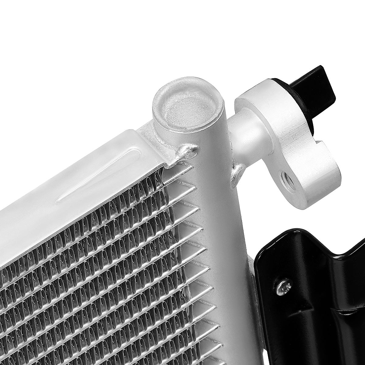 CONDENSADOR 03-14 CHEVROLET EXPRESS 1500 / 03-20 CHEVROLET EXPRESS 2500, EXPRESS 3500 / 09-19 CHEVROLET EXPRESS 4500 / 10-19 CHEVROLET EXPRESS CARGO / 03-14 GMC SAVANA 1500, 2500, 3500 / 09-19 GMC SAVANNA 4500 - ALUMINIUM