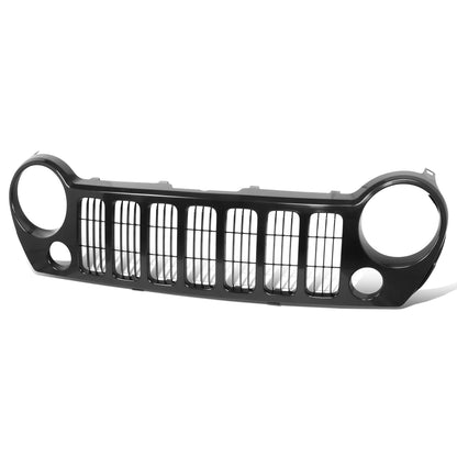 PARRILLA GRILLE - JP LIBRTY '02-'07/ GRILLE ASS'Y 05-07/ BLACK W/BLACK MOULDING/ W/FOG LAMP H. (SPORT)//PARTS.NO,CH1200291//OEM NO,5JJ86ZZZAF