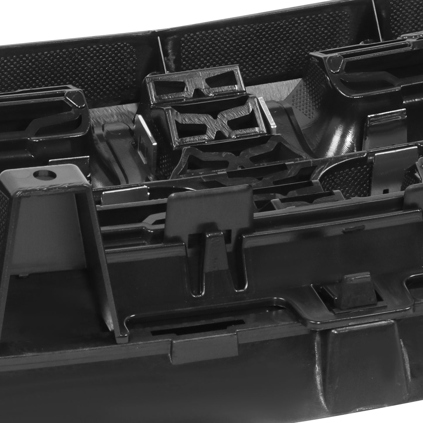 PARRILLA GRILLE - DG CHARGR 15-17/18-22/ GRILLE ASS'Y 15-22/ MAT-BLACK W/CHROME MOULDING/ (W/O HOOD SCOOP)