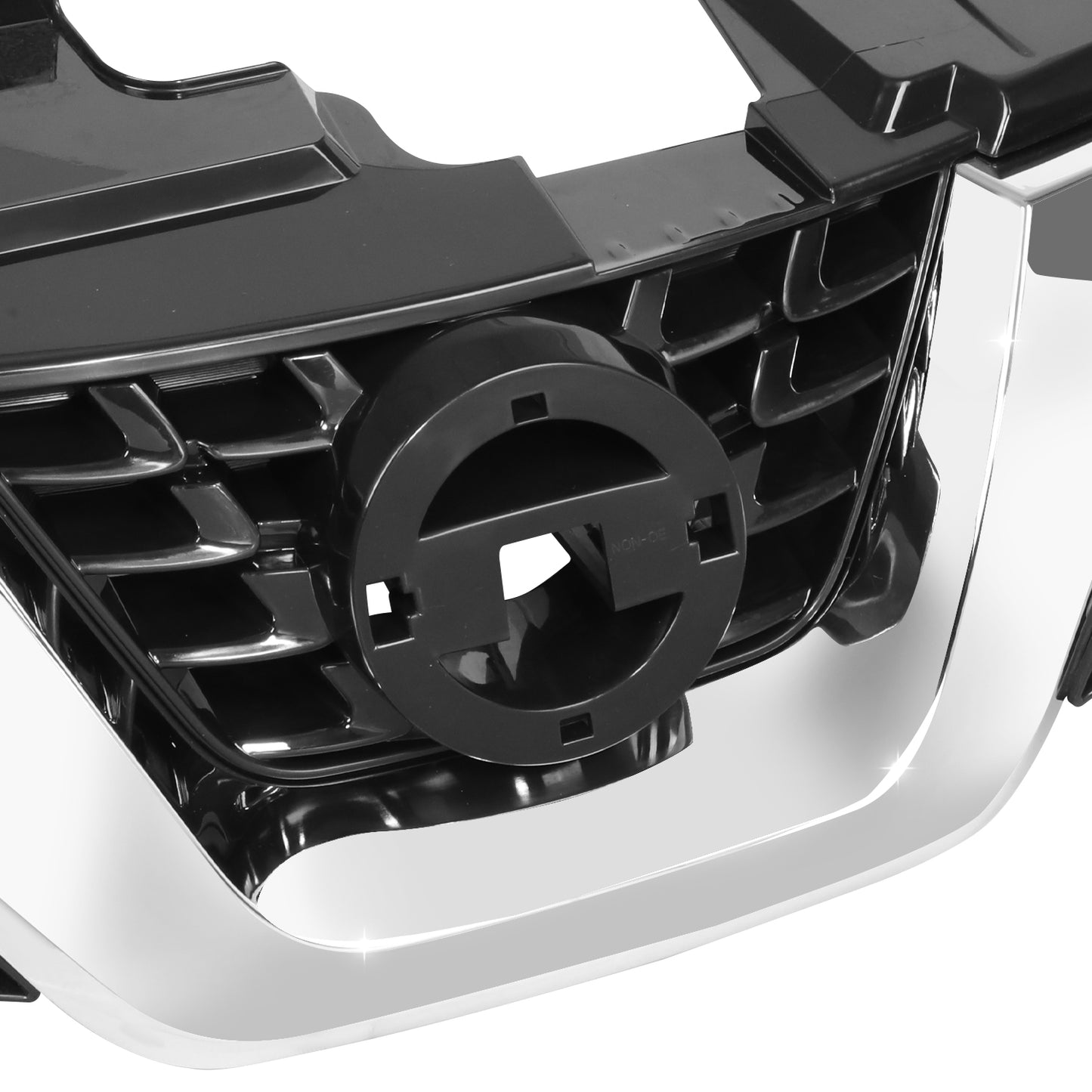 PARRILLA GRILLE - DS JUK 11-12/13-14/15-18/ GRILLE ASS'Y 15-18/ MAT-BLACK W/CHROME MOULDING/ W/AROUND VIEW MONITOR CAMERA/ (S|SL|SV)