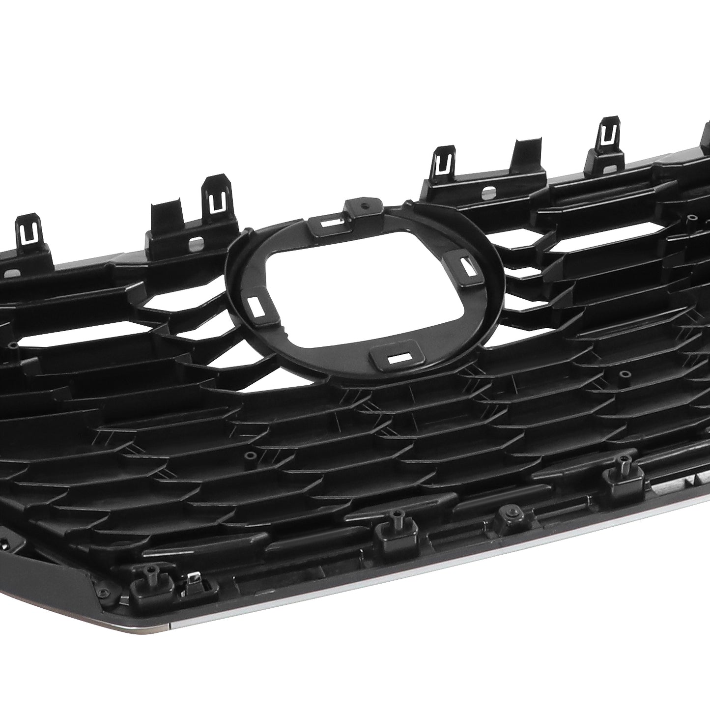 PARRILLA GRILLE - DS SENTR 20-ON/ GRILLE ASS'Y/ BLACK/CHROME BRIGHT/BLACK/ W/CAMERA HOLE/ (SR/PREM) (USA)//PARTS.NO,NI1200318//OEM NO,623106LD0B