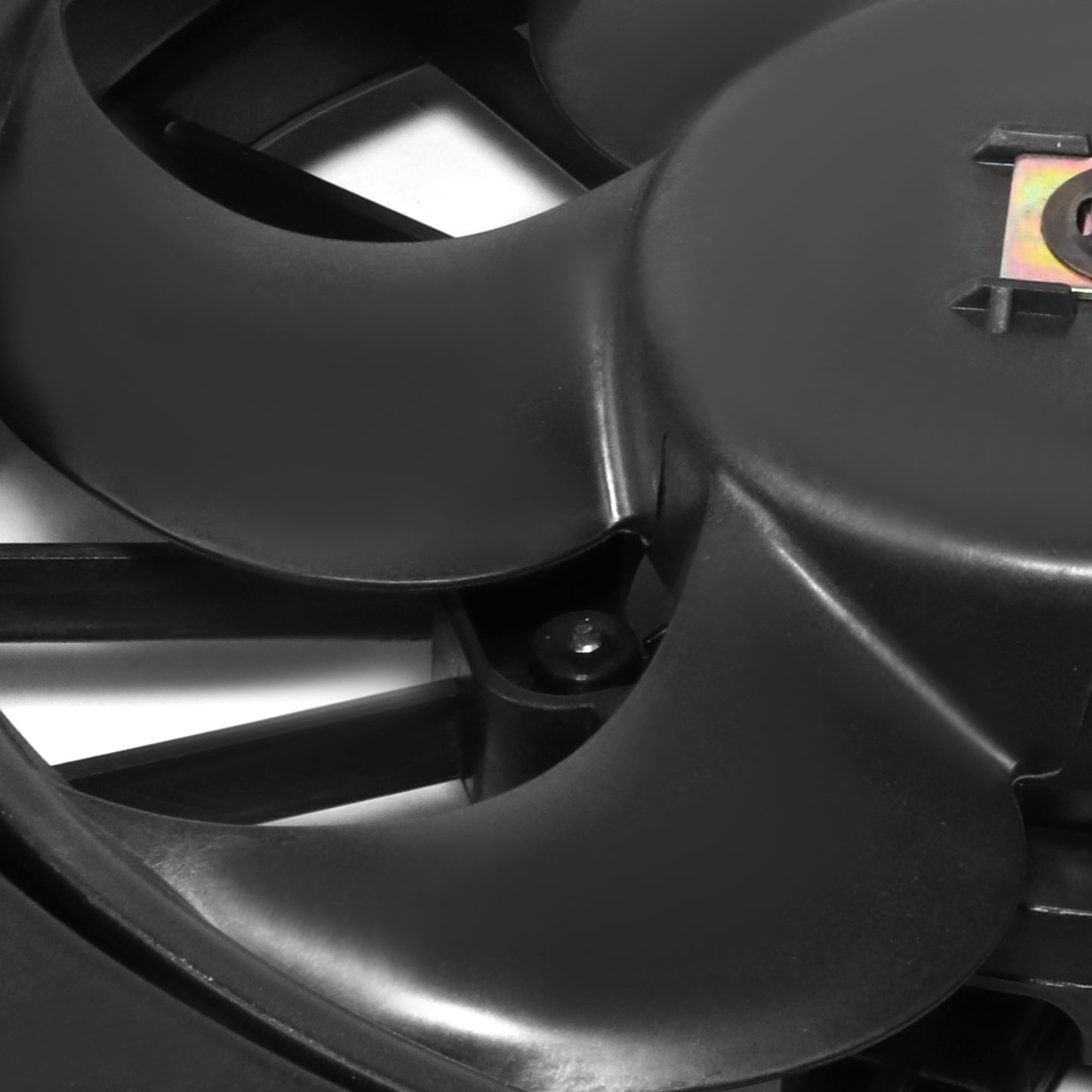 ABANICOS OE STYLE -BUICK ALLURE 2008-2009 / BUICK LACROSSE 2008-2009 / CHEVROLET IMPALA 2006-2013 / CHEVROLET IMPALA LIMITED 2014-2016 / CHEVROLET MONTE CARLO 2006-2007 / PONTIAC GRAND PRIX 2005-2008 3.6L, 3.8L, 3.9L, 5.3L - FITS IMPALA MODELS WITH POLICE