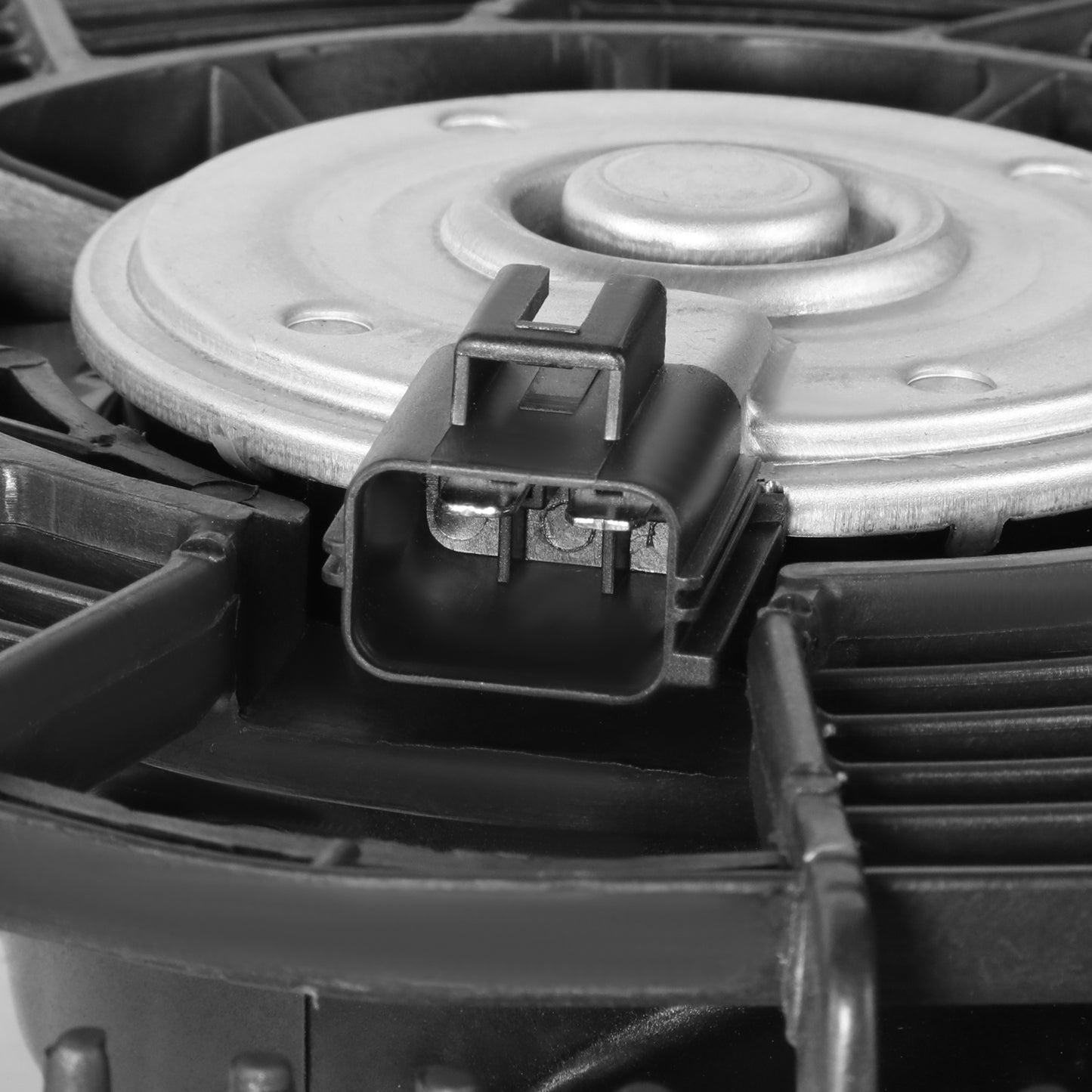 ABANICOS OE STYLE -CADILLAC SRX 2004-2009 / CADILLAC STS 2005-2010 - WITH TOW PACKAGE