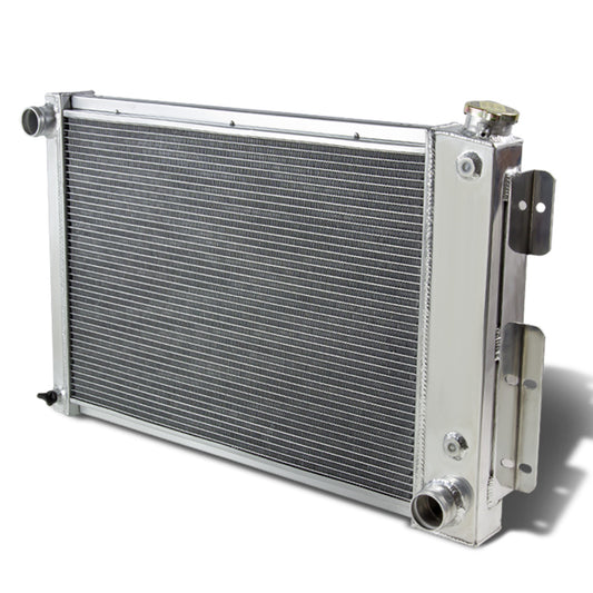 RADIADOR DE ALUMINIO RADIATOR - 3 ROWS - 67-69 CHEVY CAMARO, PONTIAC FIREBIRD - FITS MANUAL TRANSMISSION MODELS WITH 5.3L-5.7L 326CU. IN - 350CU IN SMALL BLOCK ENGINES ONLY