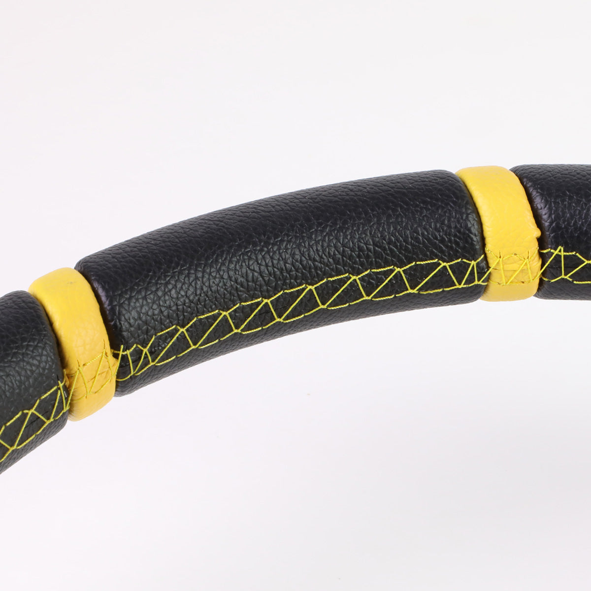 VOLANTE STEERING WHEEL - 350MM - PVC BLACK LEATHER - 6-BOLT - ALUMINUM - BLACK CENTER W/ 2 YELLOW STRIPES ON TOP & BOTTOM