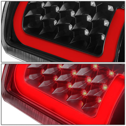 FAROS TRASEROS 00-06 CHEVY TAHOE , CHEVY SUBURBAN 1500 , 2500 , GMC YUKON , YUKON XL 1500 , 2500 - RED C-BAR - 3D - U-HALO LED - FITS LIFT DOOR MODELS ONLY , DOES NOT FIT BARN DOOR MODELS - BLACK / CLEAR