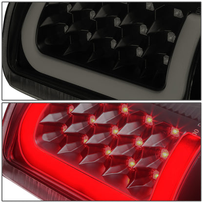 FAROS TRASEROS 00-06 CHEVY TAHOE , CHEVY SUBURBAN 1500 , 2500 , GMC YUKON , YUKON XL 1500 , 2500 - RED C-BAR - 3D - U-HALO LED - FITS LIFT DOOR MODELS ONLY , DOES NOT FIT BARN DOOR MODELS - BLACK / SMOKE