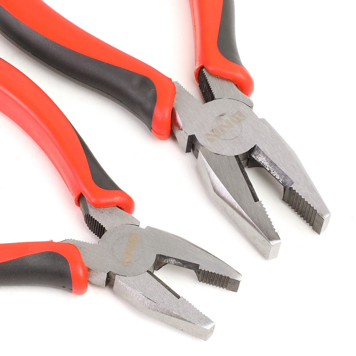 HERRAMIENTAS DNA LOGO - 7PC - 5" NEEDLE NOSE PLIER, 6-1/2" LINESMAN PLIER, 6" SLIP JOINT PLIER, 6-1/2" NEEDLE NOSE PLIER, 6-1/2" DIAGONAL CUTTER, 8" GROOVE JOINT PLIER, 8" LINESMAN PLIER - 1/2" JAW OPENING - BLACK / RED RUBBER GRIP