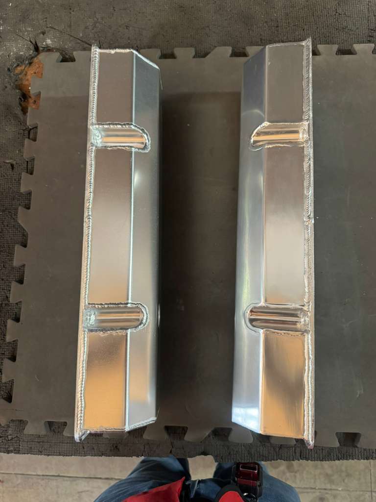 Chevy SBC 350 Chrome Fabricated Valve Covers - Tall w/o Hole