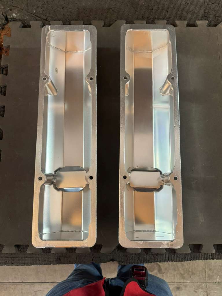 Chevy SBC 350 Chrome Fabricated Valve Covers - Tall w/o Hole